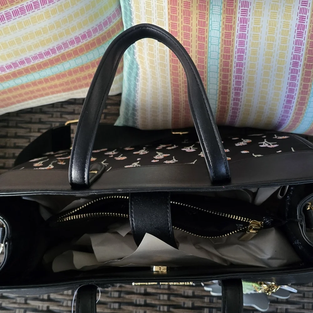 Betsey Johnson Xobeca-Y Tote Crossbody with Flower Charm - Picture 8 of 10